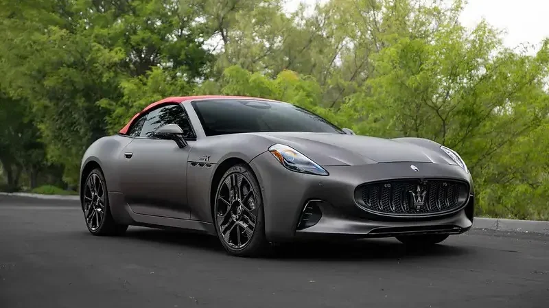 Read more about the article The Benefits Of Colored Paint Protection Film