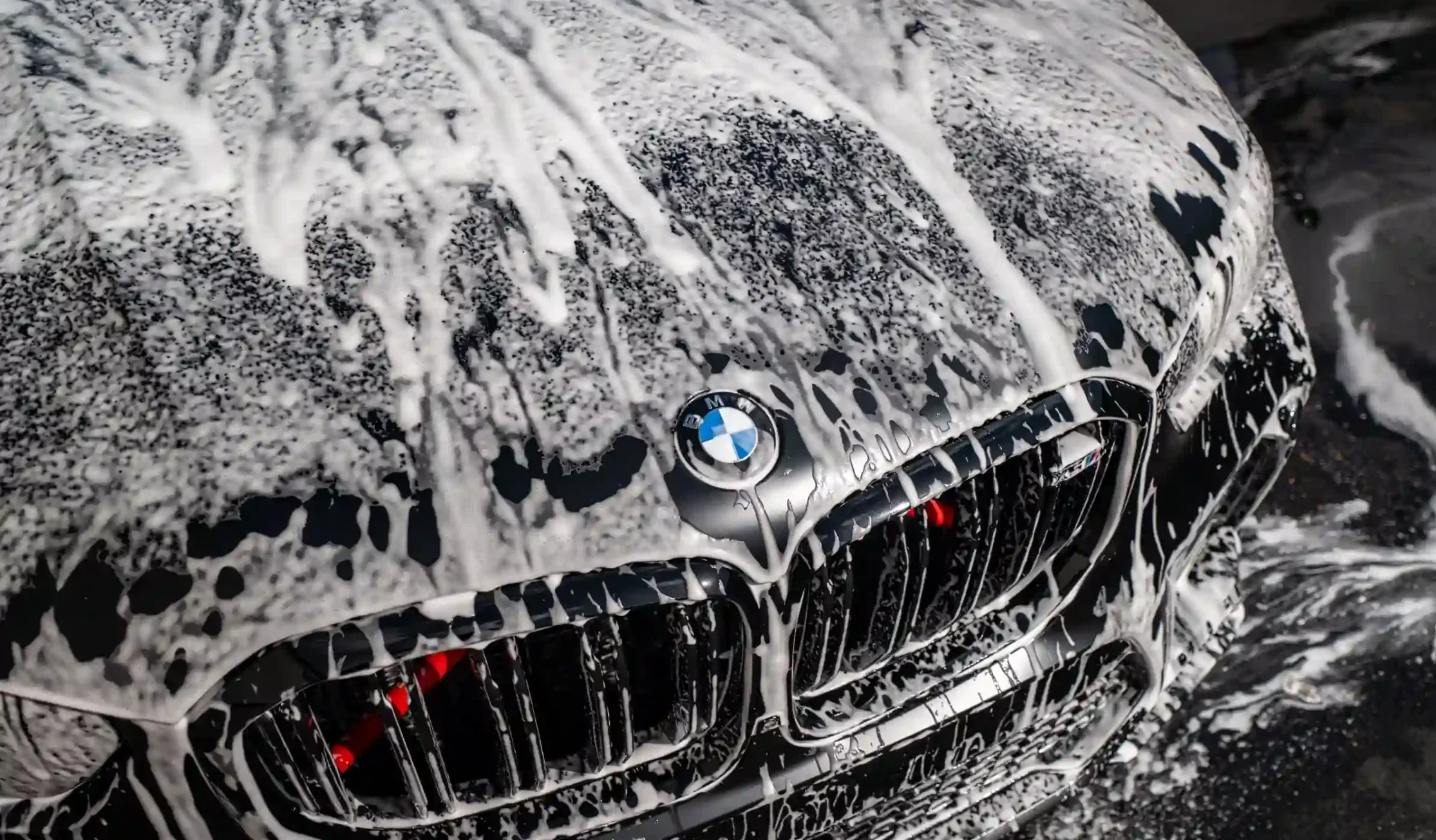 Read more about the article Luxury Car Detailing: Elevate Your Ride